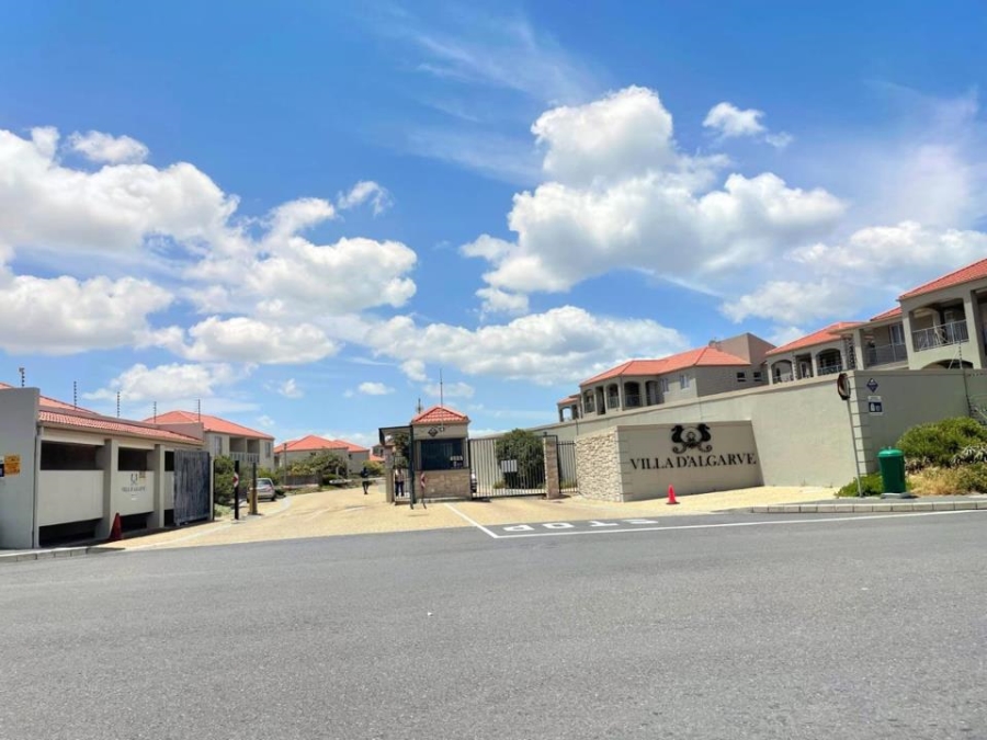 2 Bedroom Property for Sale in Capricorn Western Cape